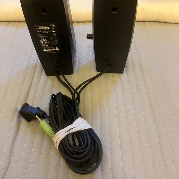 Logitech S120 Speakers For PCs and Macs Model 880-000403 Black - Pre-owned - Picture 8 of 9